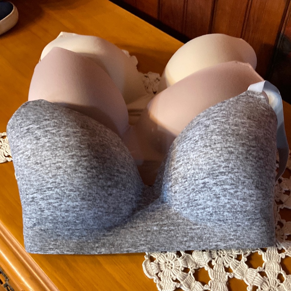 3 34DD Soma Enbliss Wireless Bras
